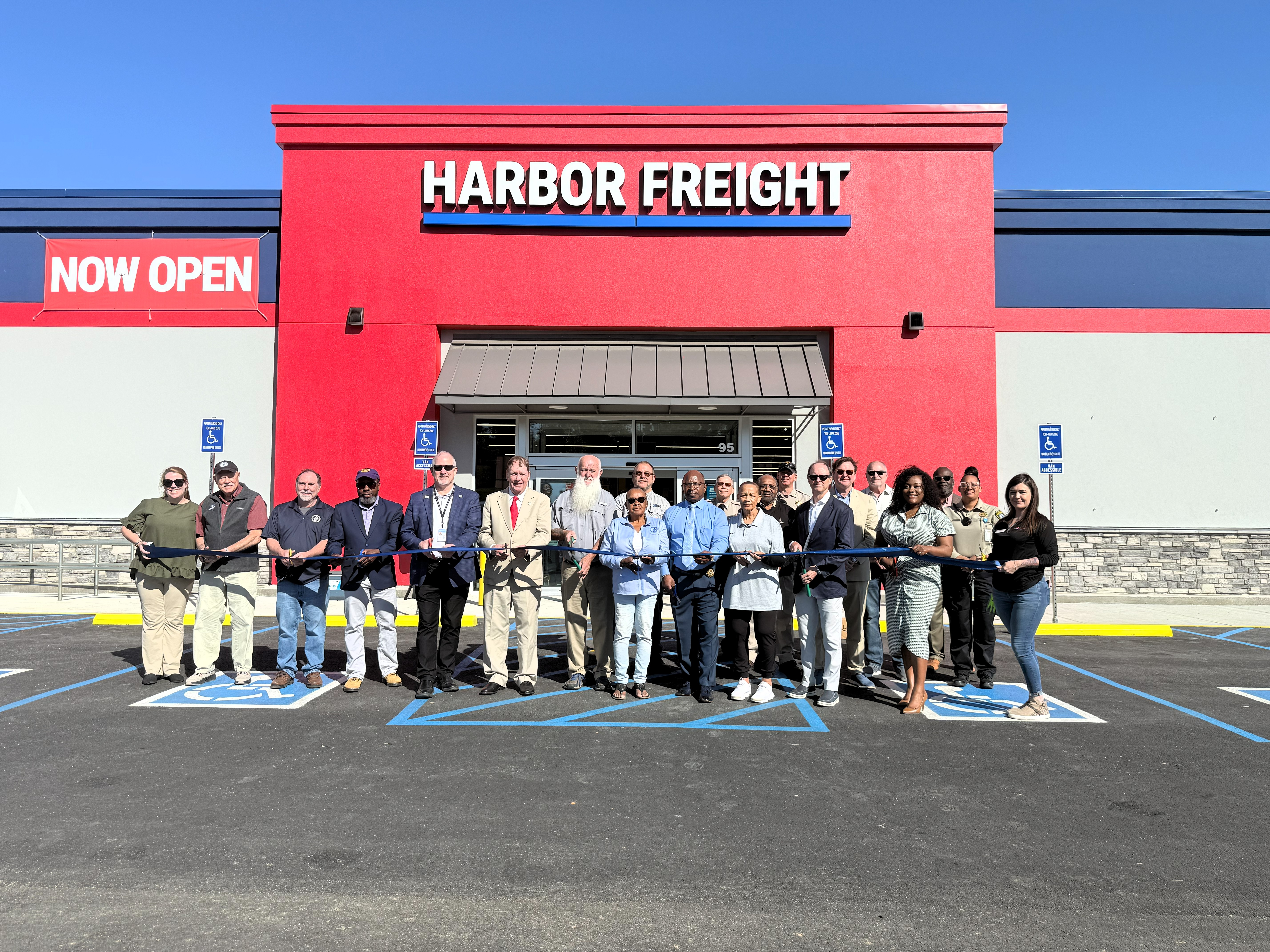 Harbor-Freight-Ribbon-Cutting-5_2025.jpg